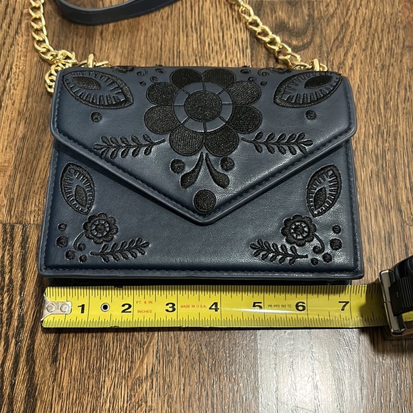 Cynthia Rowley embroidered crossbody bag blue and black - Picture 8 of 10